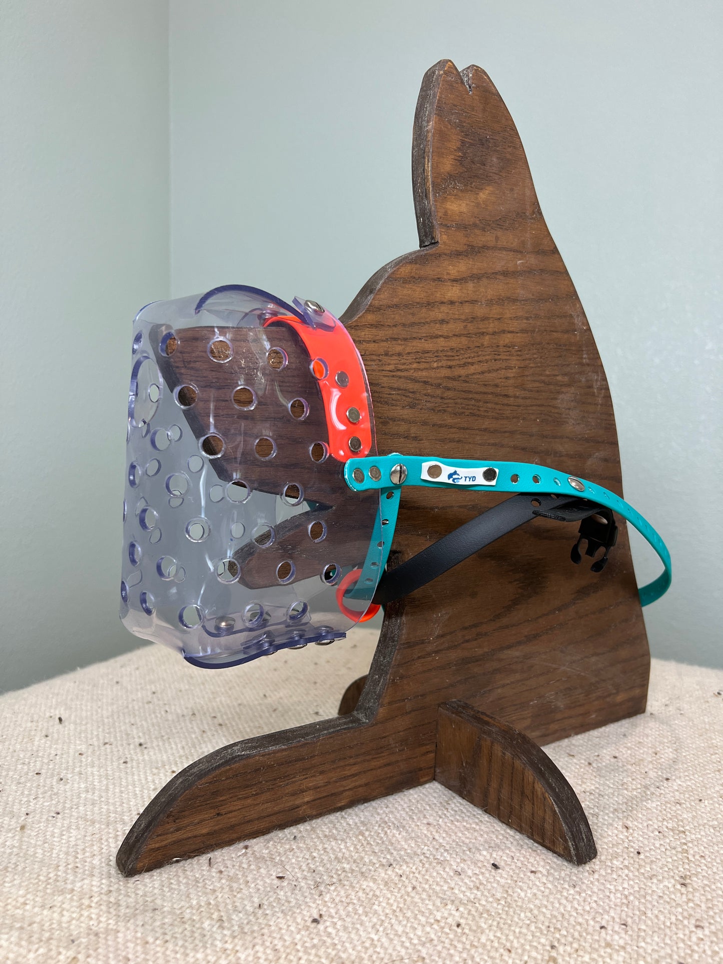 Vinyl 16.5" Circumference, 3.25" Nose, 2" Wide, 6" Height