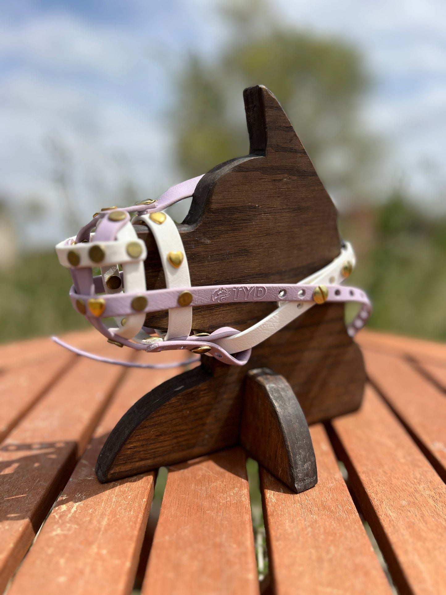 Biothane 7" Circ, 2" Nose, 2.5" High