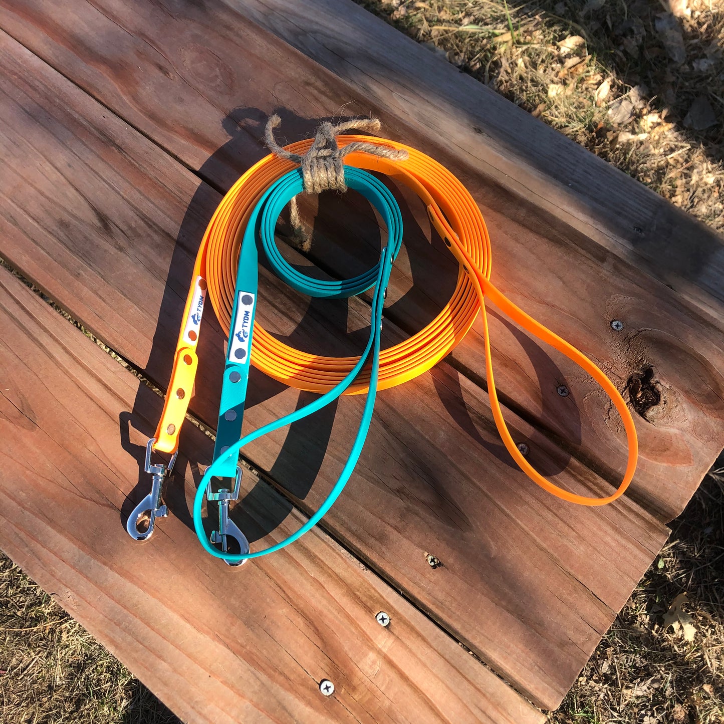 Leash (3-8 feet)