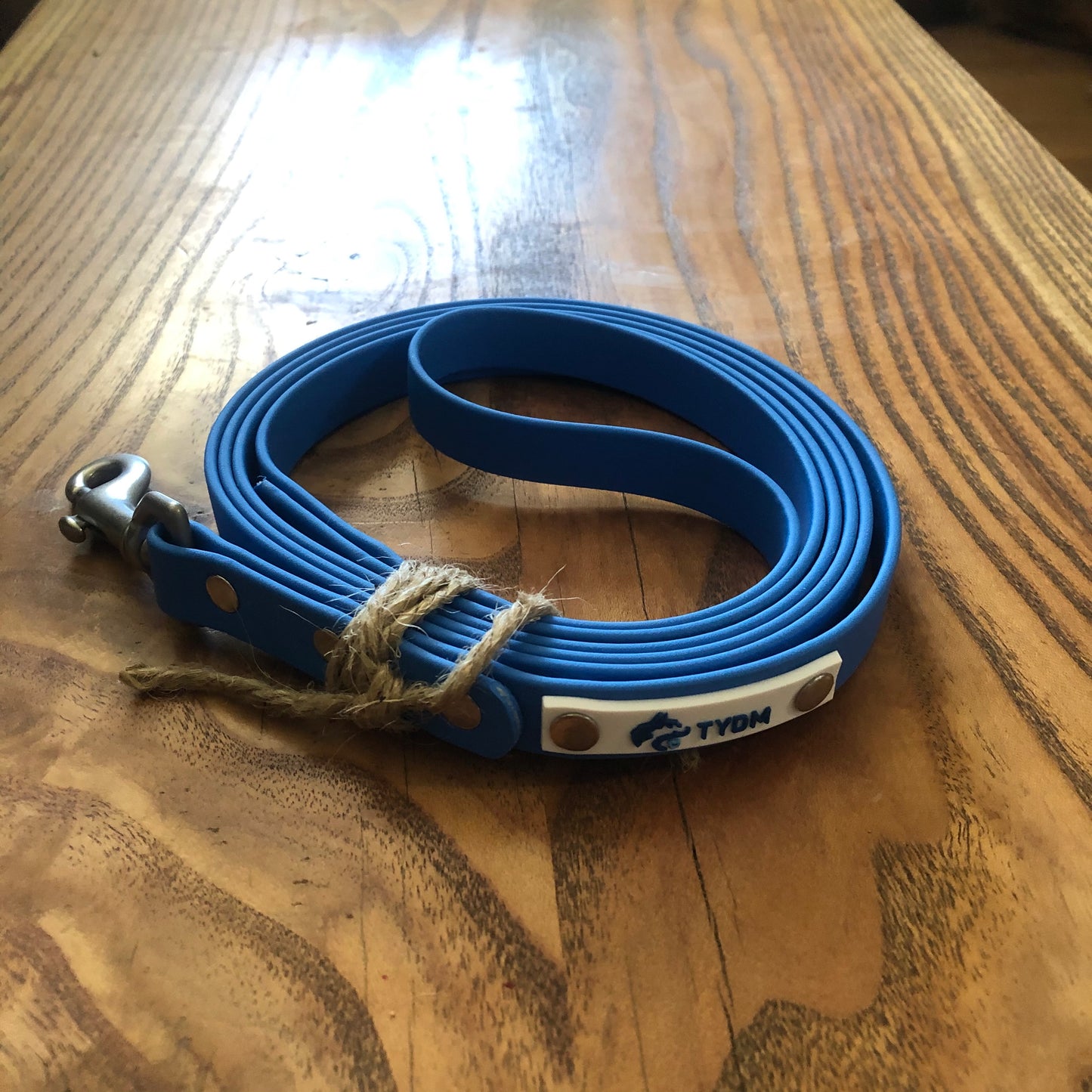 Leash (3-8 feet)